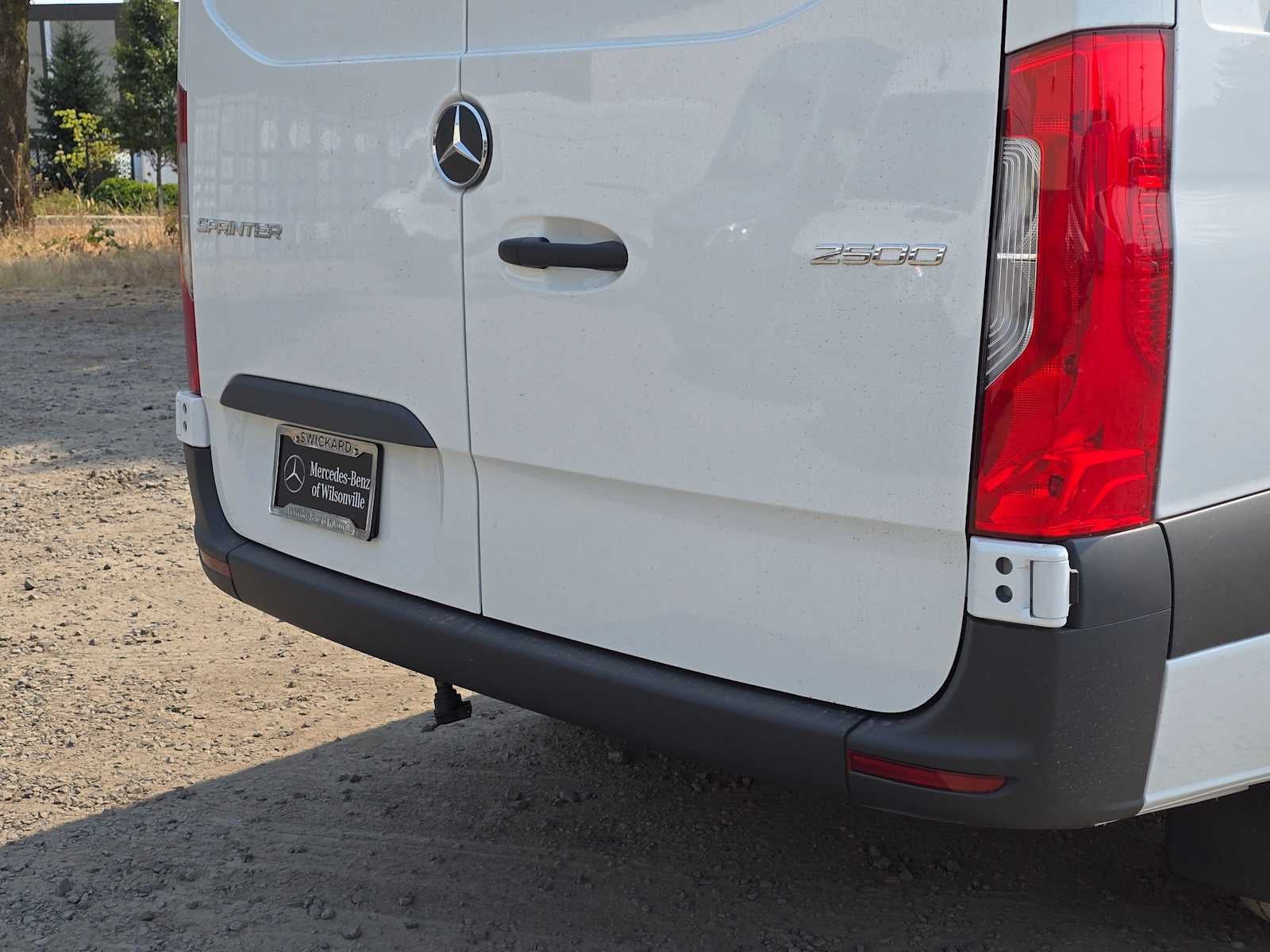 2026 Mercedes-Benz Sprinter Cargo 2500 Standard Roof I4 Diesel 144 RWD
