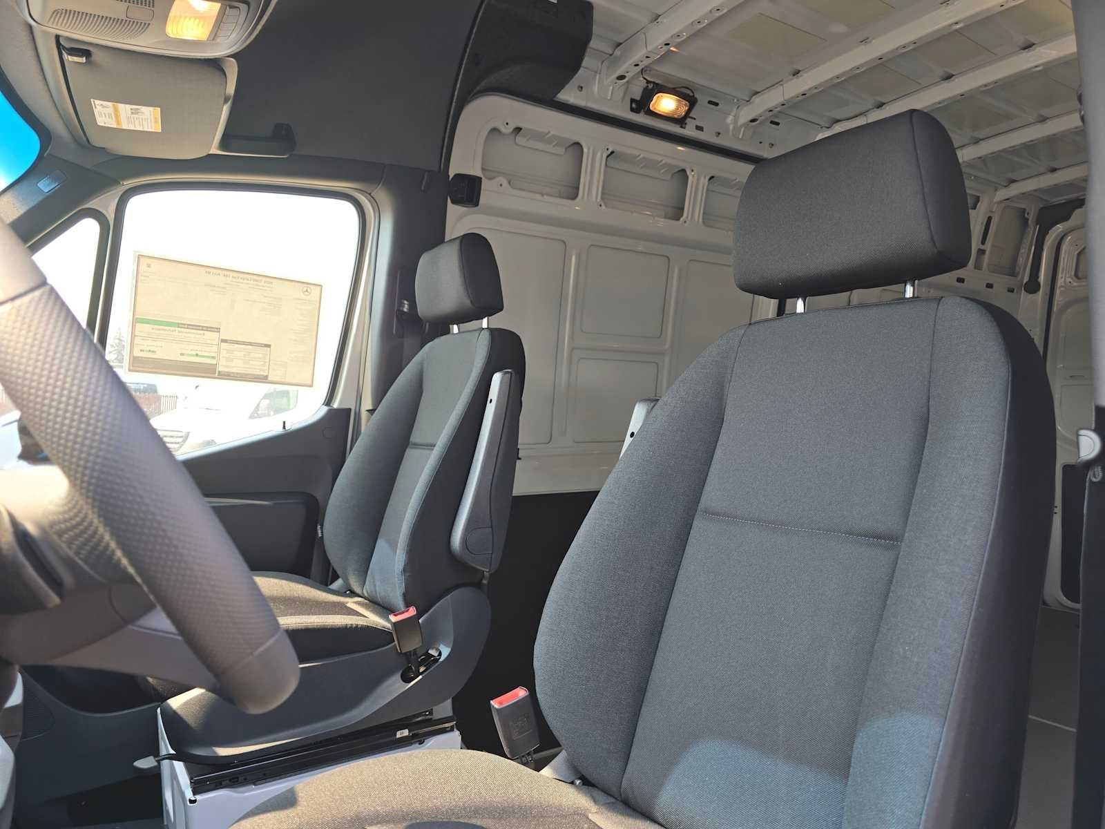 2026 Mercedes-Benz Sprinter Cargo 2500 Standard Roof I4 Diesel 144 RWD