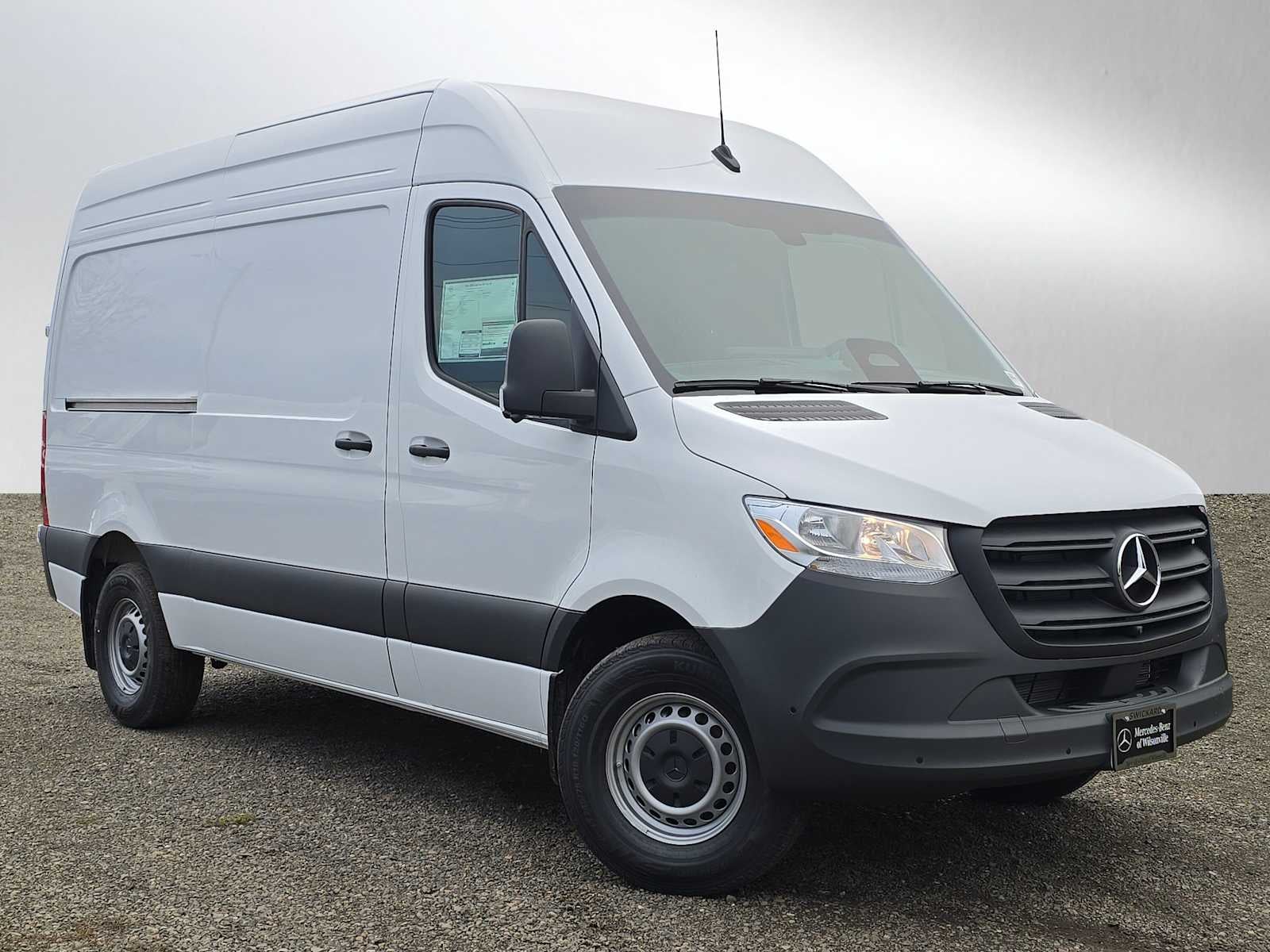 2025 Mercedes-Benz Sprinter Cargo Van 2500 Standard Roof I4 Diesel 144" RWD