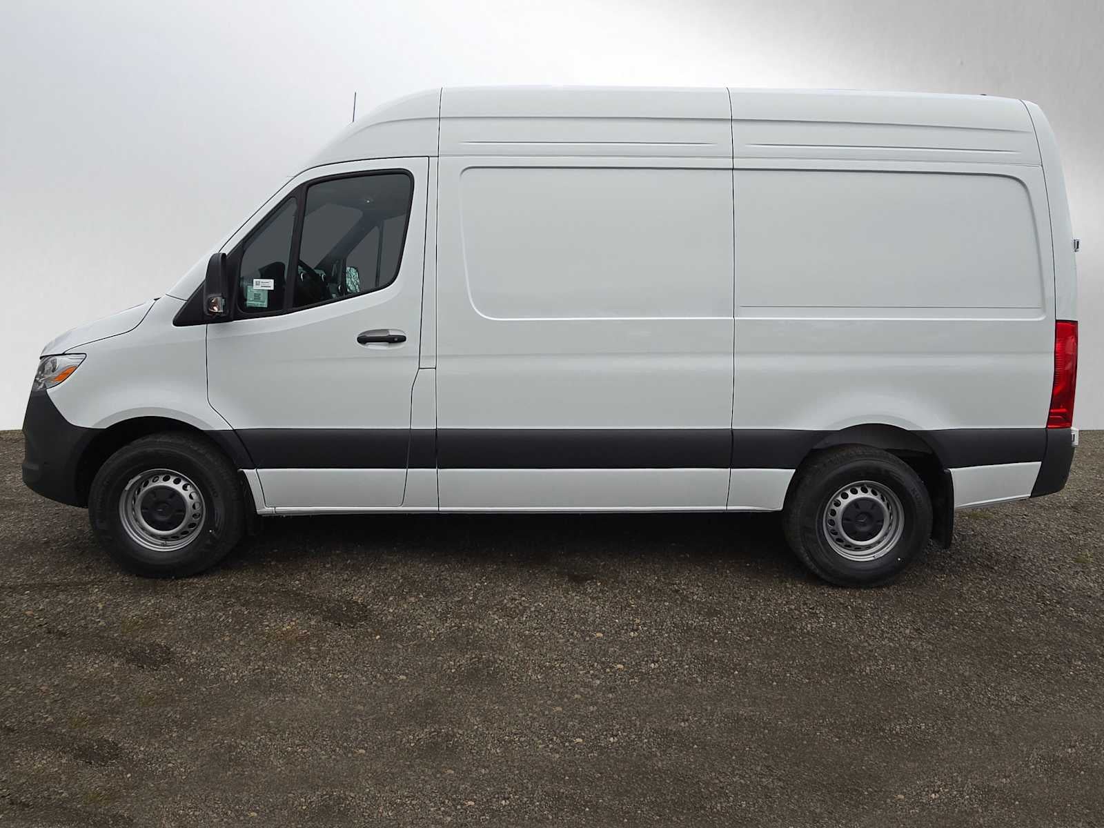 2025 Mercedes-Benz Sprinter Cargo Van 2500 Standard Roof I4 Diesel 144" RWD