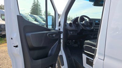 2025 Mercedes-Benz Sprinter Cargo Van 2500 Standard Roof I4 Diesel 144 RWD