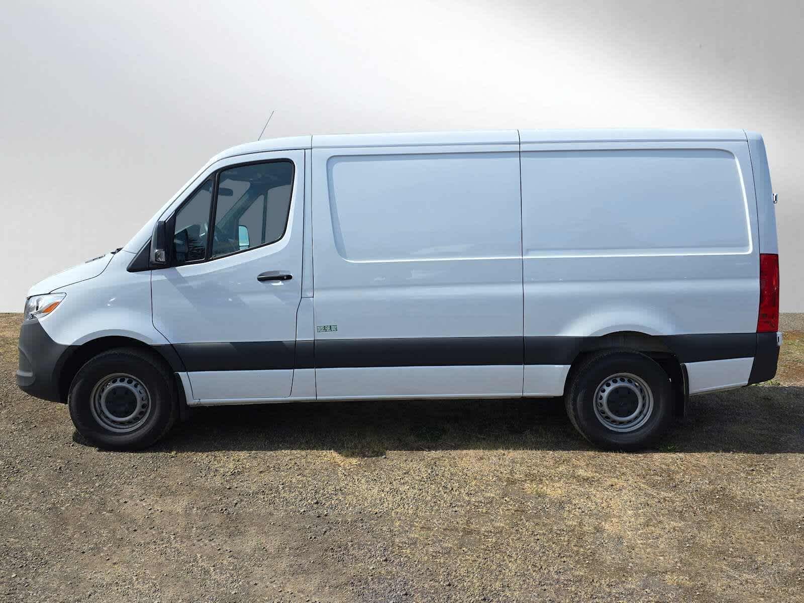2025 Mercedes-Benz Sprinter Cargo Van 2500 Standard Roof I4 Diesel 144 RWD
