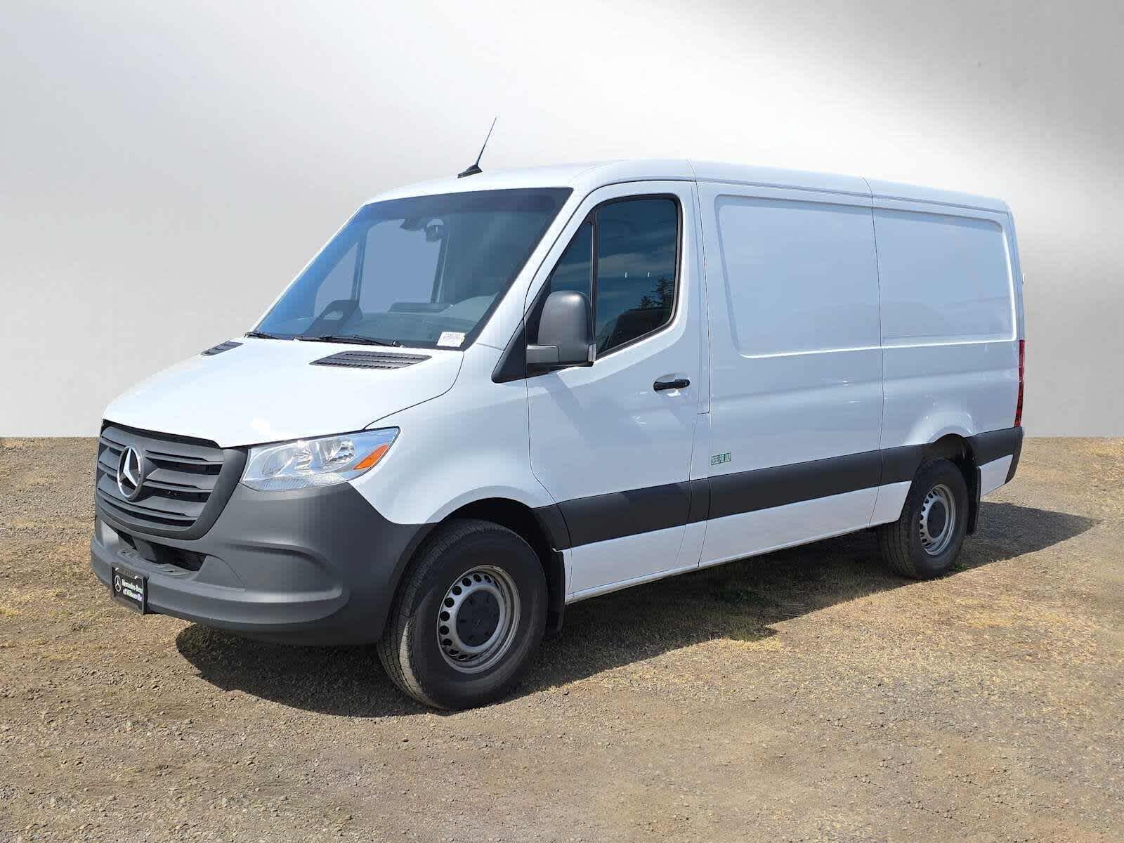 2025 Mercedes-Benz Sprinter Cargo Van 2500 Standard Roof I4 Diesel 144 RWD