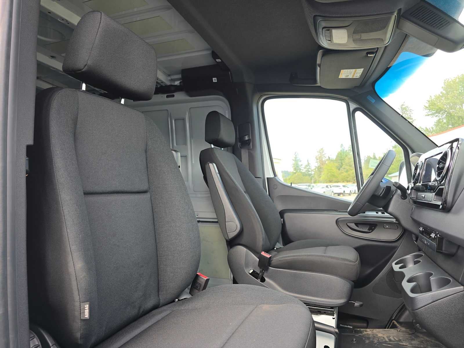2026 Mercedes-Benz Sprinter 2500 Standard Roof I4 Diesel 144 RWD