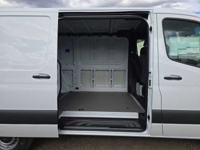2026 Mercedes-Benz Sprinter 2500 Standard Roof I4 Diesel 144 RWD