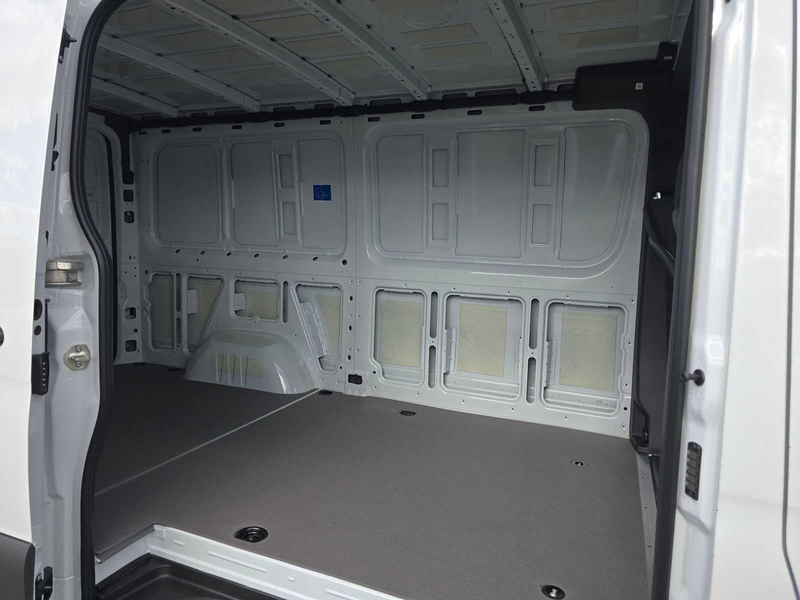 2026 Mercedes-Benz Sprinter 2500 Standard Roof I4 Diesel 144 RWD