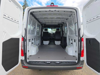 2026 Mercedes-Benz Sprinter 2500 Standard Roof I4 Diesel 144 RWD