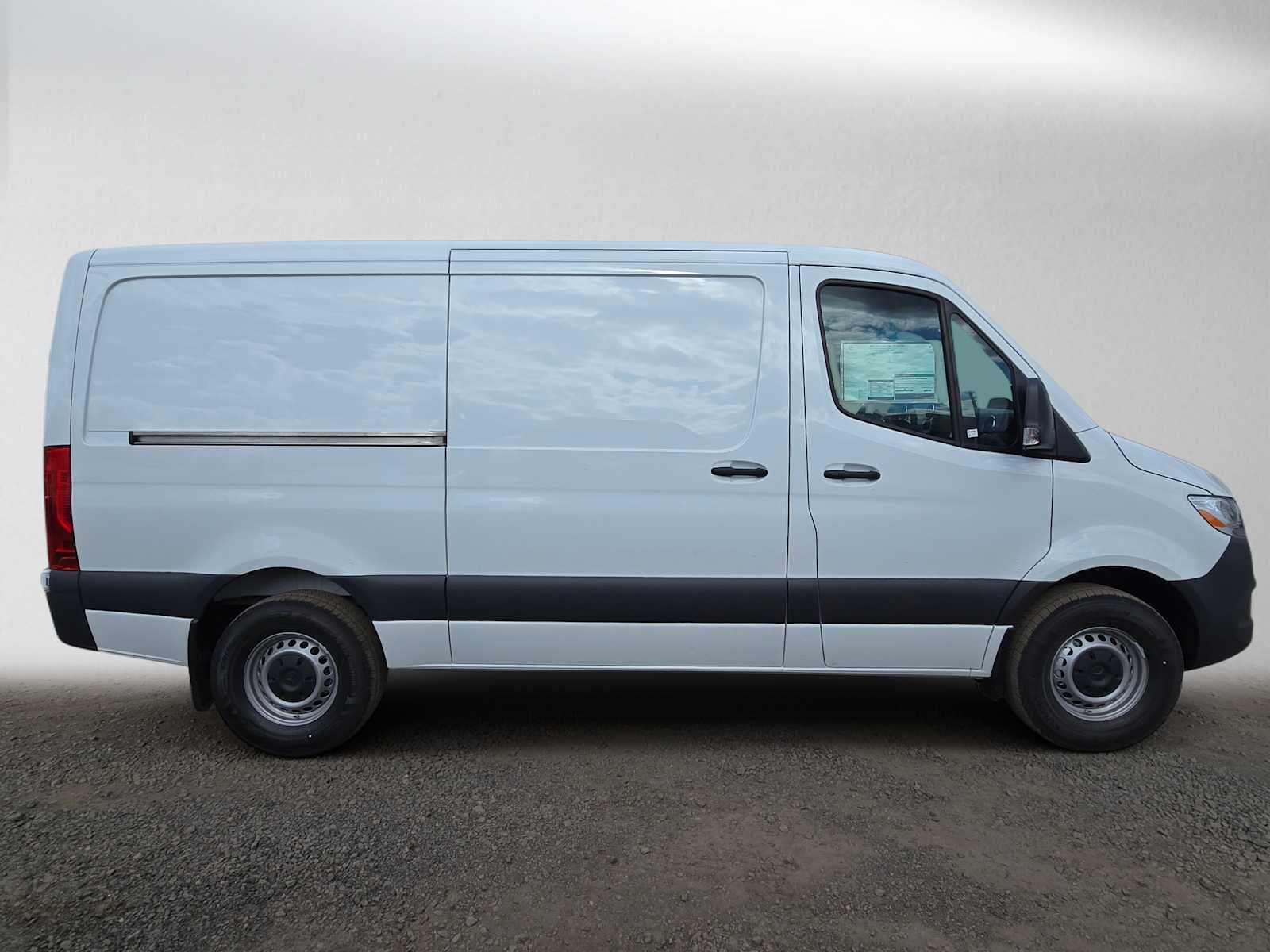 2026 Mercedes-Benz Sprinter 2500 Standard Roof I4 Diesel 144 RWD