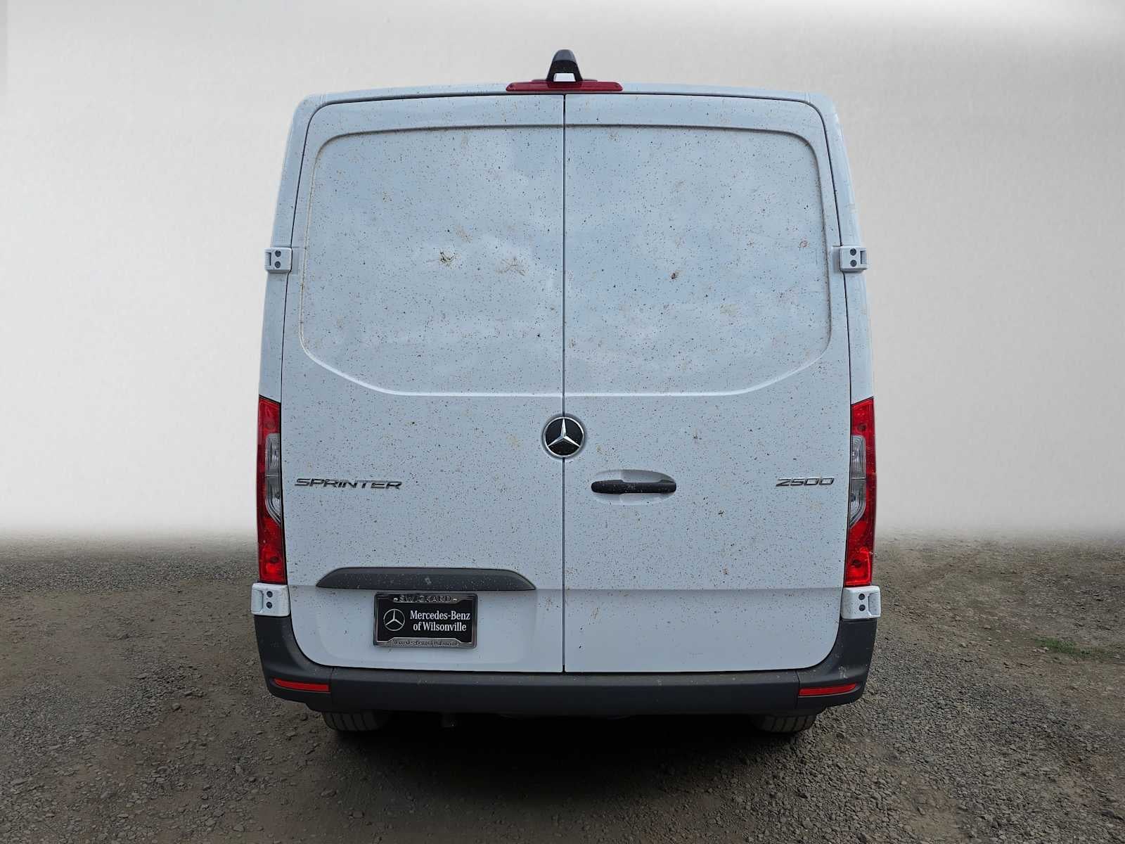 2026 Mercedes-Benz Sprinter 2500 Standard Roof I4 Diesel 144 RWD