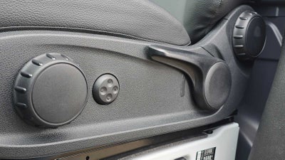 2025 Mercedes-Benz Sprinter Cargo Van 2500 Standard Roof I4 Diesel 144" RWD