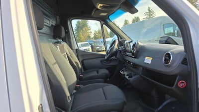 2025 Mercedes-Benz Sprinter Cargo Van 2500 Standard Roof I4 Diesel 144" RWD