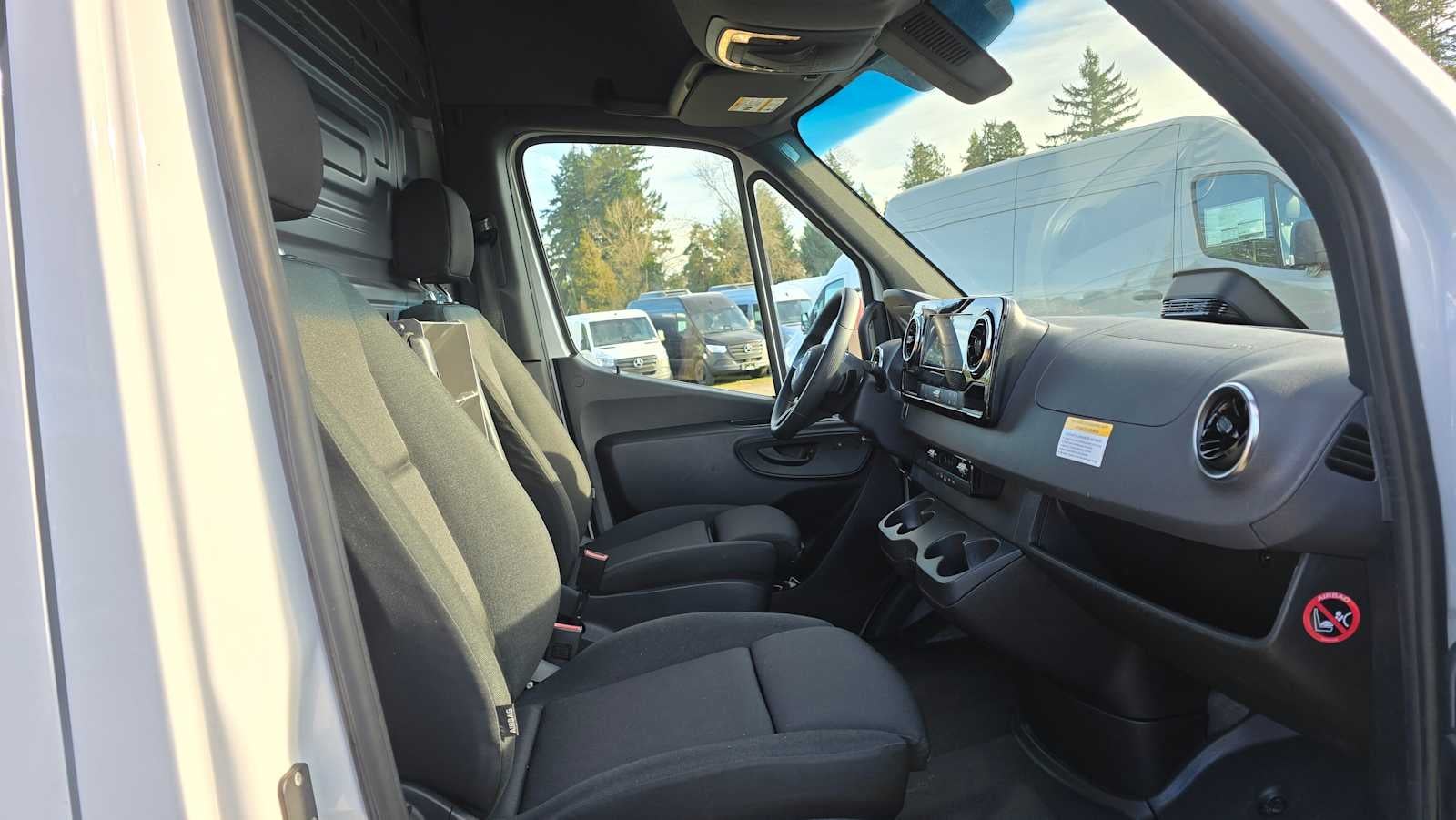 2025 Mercedes-Benz Sprinter Cargo Van 2500 Standard Roof I4 Diesel 144" RWD