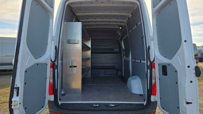 2025 Mercedes-Benz Sprinter Cargo Van 2500 Standard Roof I4 Diesel 144" RWD