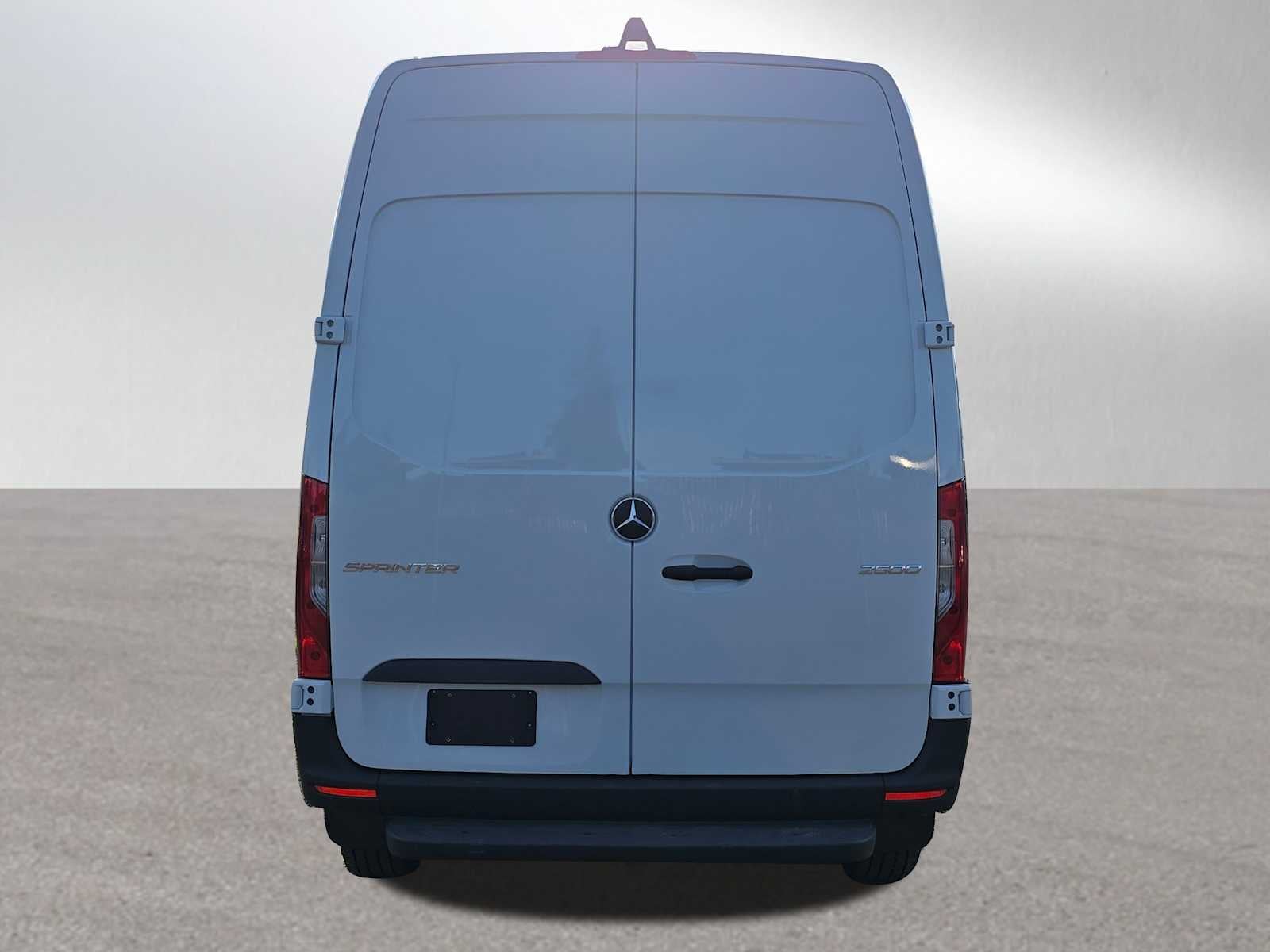 2025 Mercedes-Benz Sprinter Cargo Van 2500 Standard Roof I4 Diesel 144" RWD