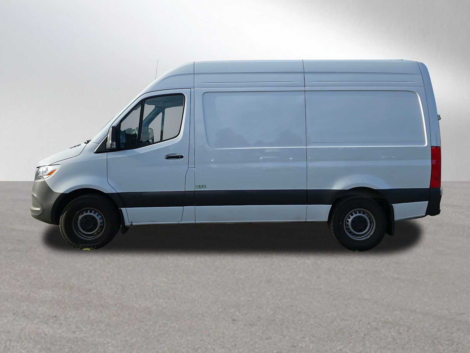 2025 Mercedes-Benz Sprinter Cargo Van 2500 Standard Roof I4 Diesel 144" RWD