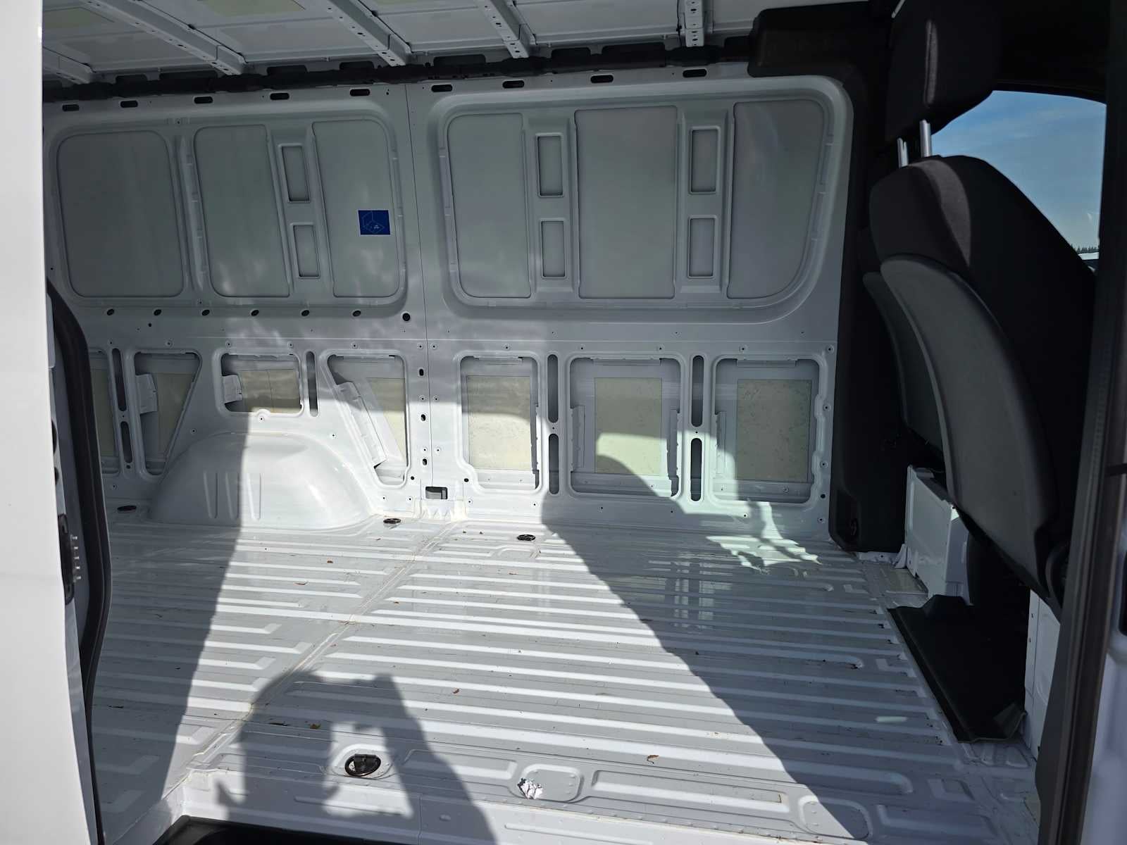 2025 Mercedes-Benz Sprinter Cargo Van 2500 Standard Roof I4 Diesel 144" RWD