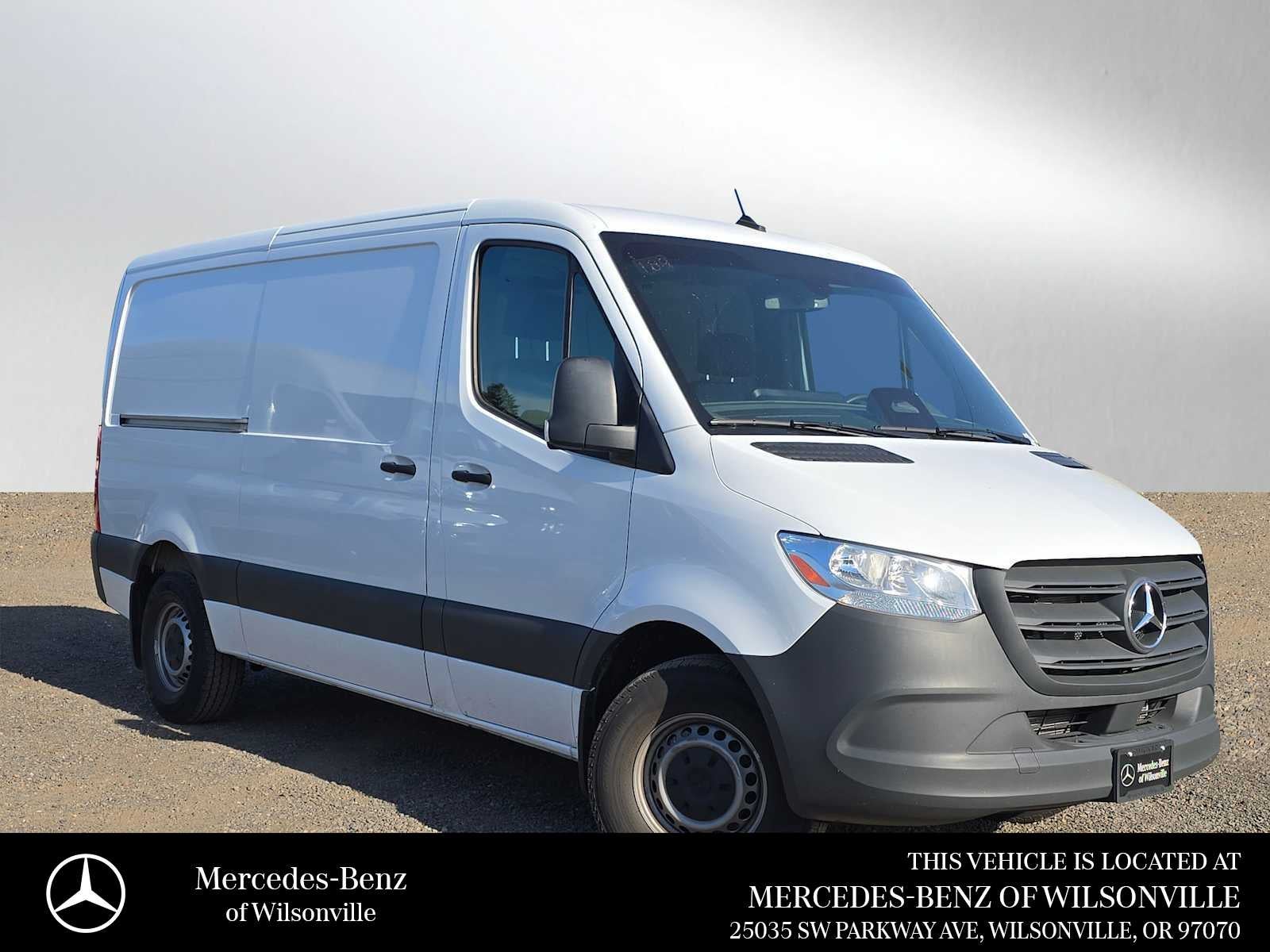 2025 Mercedes-Benz Sprinter Cargo Van 2500 Standard Roof I4 Diesel 144 RWD