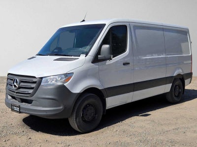 2026 Mercedes-Benz Sprinter 2500 Standard Roof I4 Diesel 144 RWD
