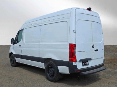 2026 Mercedes-Benz Sprinter 2500 Standard Roof I4 Diesel 144 RWD