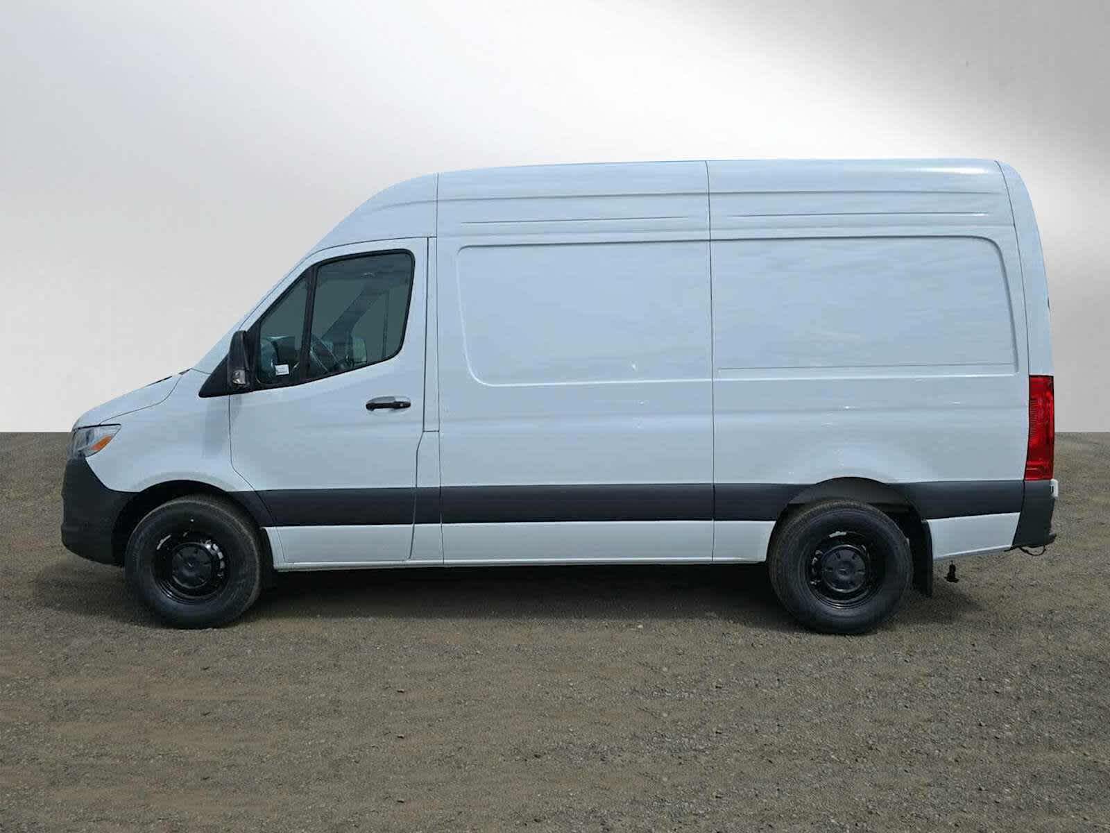 2026 Mercedes-Benz Sprinter 2500 Standard Roof I4 Diesel 144 RWD