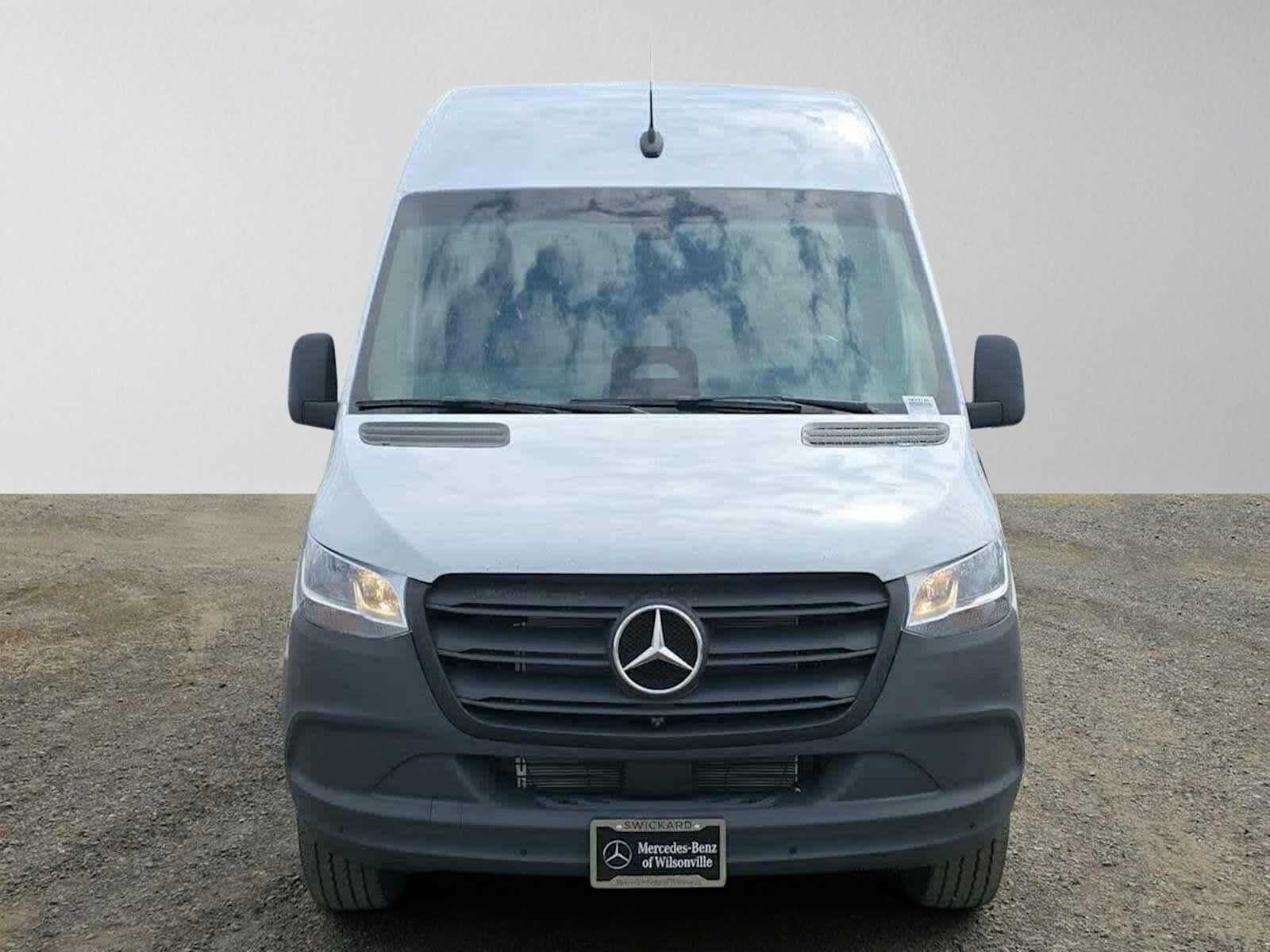 2026 Mercedes-Benz Sprinter 2500 Standard Roof I4 Diesel 144 RWD