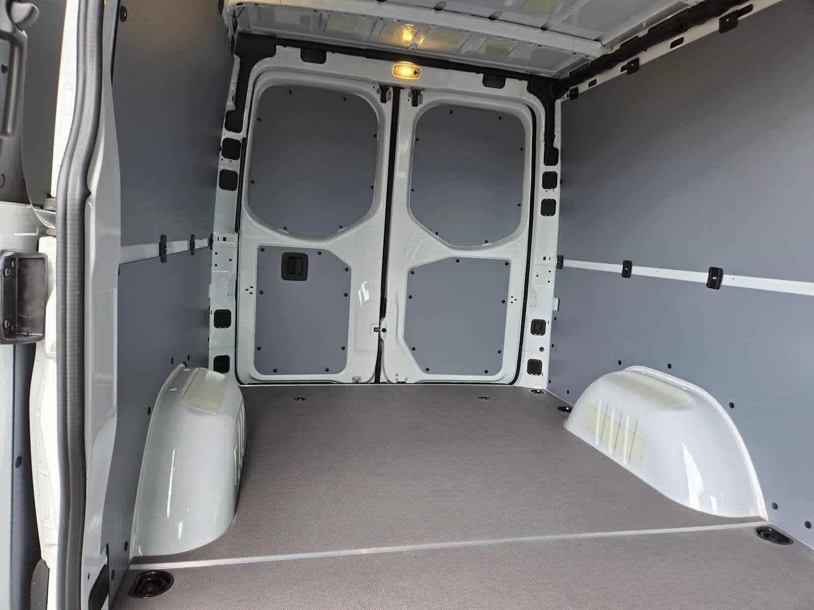 2026 Mercedes-Benz Sprinter 2500 Standard Roof I4 Diesel 144 RWD