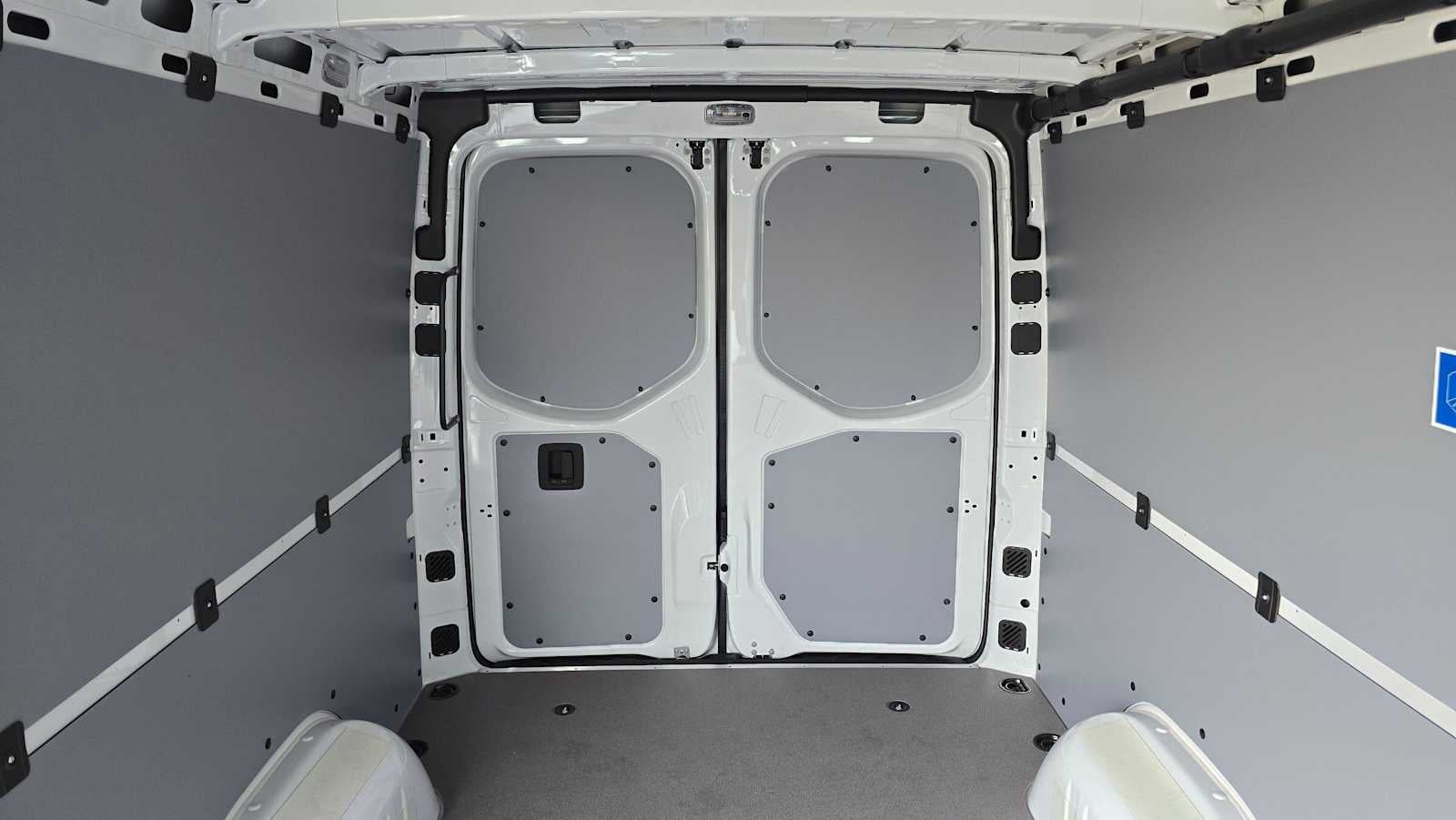 2026 Mercedes-Benz Sprinter 2500 Standard Roof I4 Diesel 144 RWD