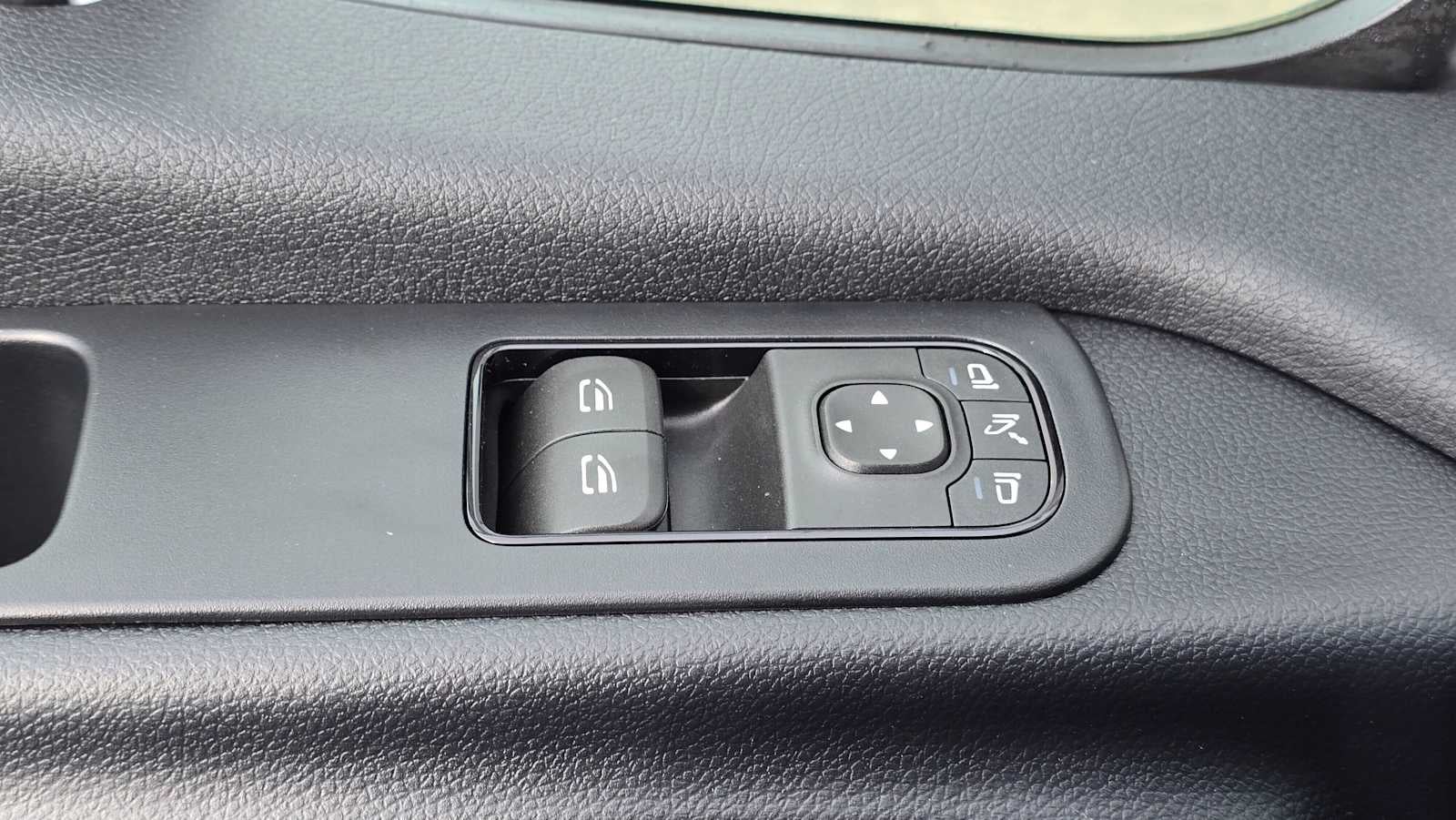 2026 Mercedes-Benz Sprinter 2500 Standard Roof I4 Diesel 144 RWD