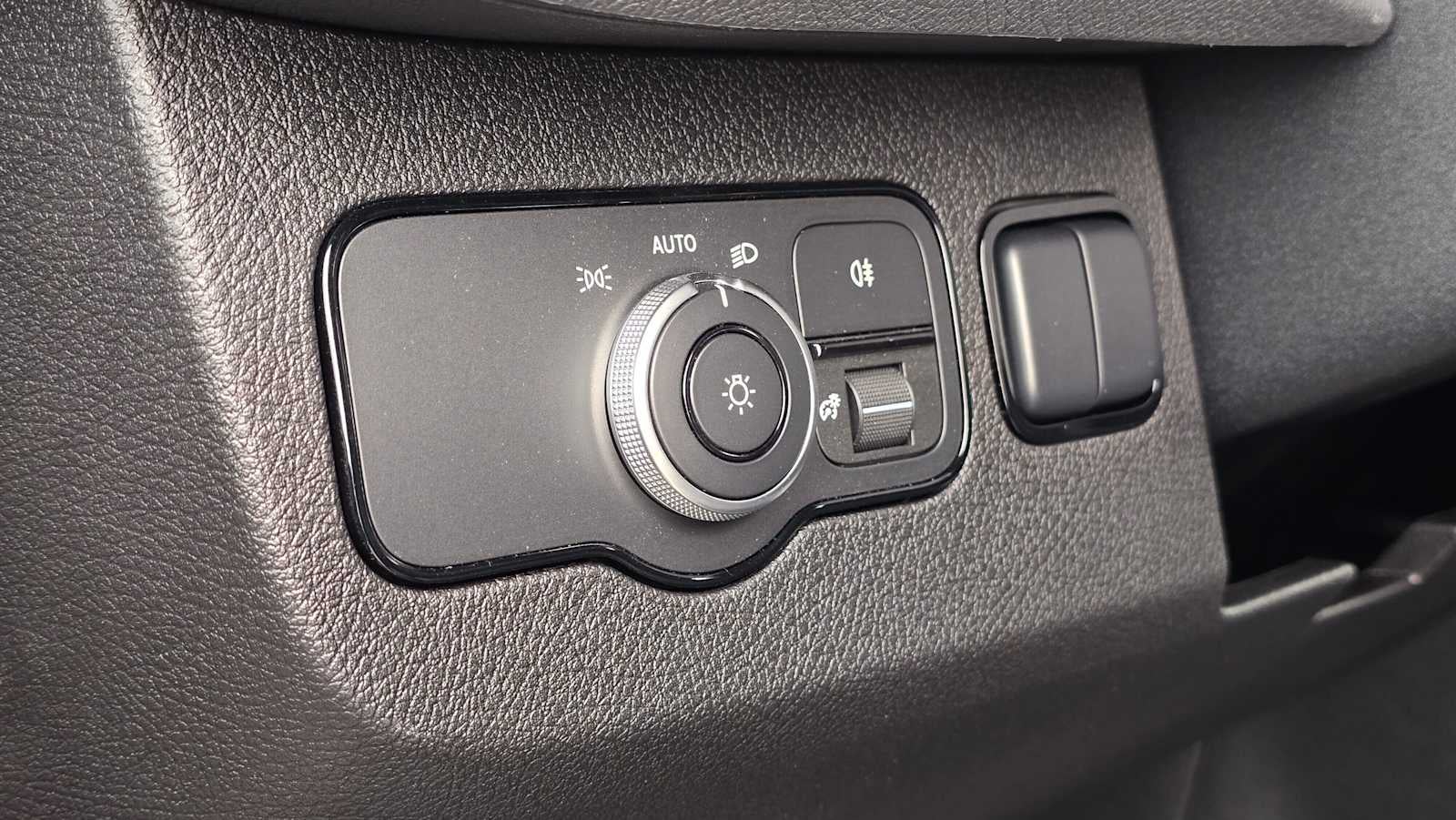 2026 Mercedes-Benz Sprinter 2500 Standard Roof I4 Diesel 144 RWD