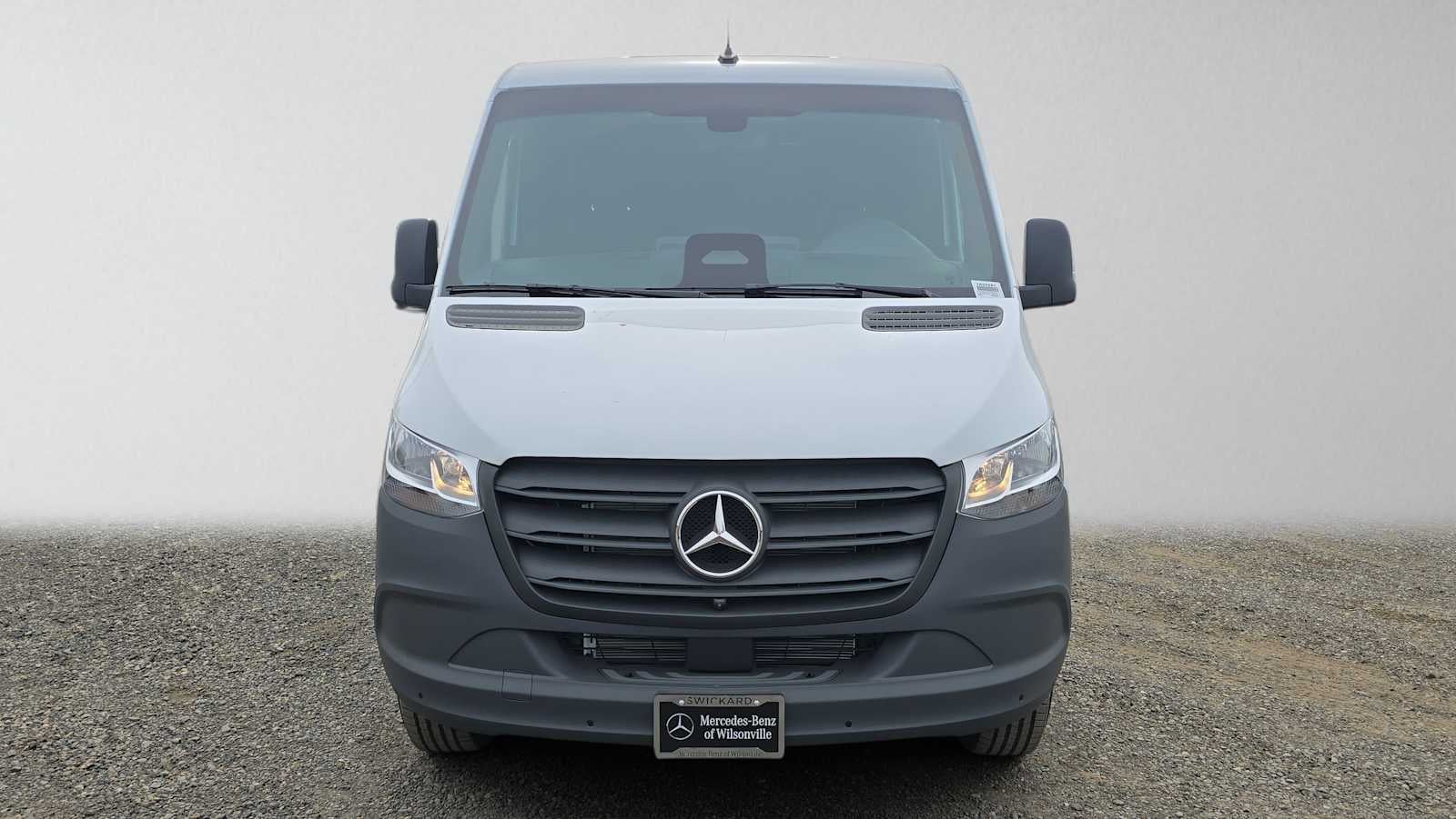 2026 Mercedes-Benz Sprinter 2500 Standard Roof I4 Diesel 144 RWD