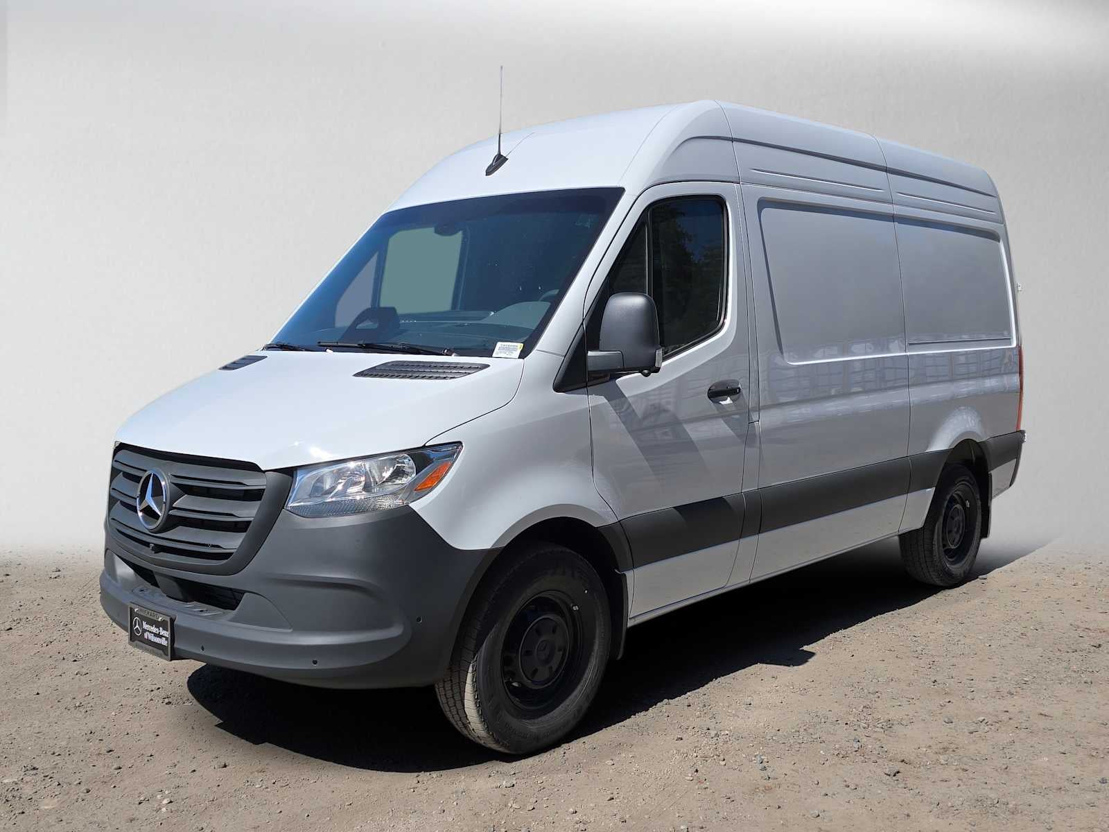 2026 Mercedes-Benz Sprinter 2500 Standard Roof I4 Diesel 144 RWD
