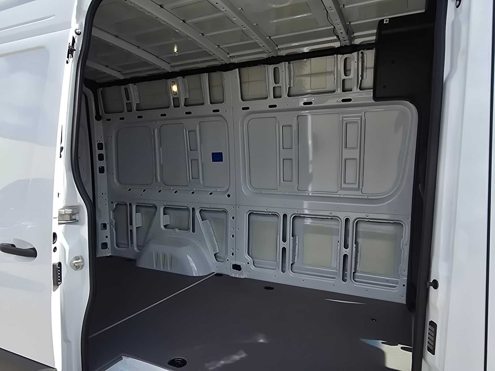 2026 Mercedes-Benz Sprinter Cargo 2500 Standard Roof I4 Diesel 144 RWD