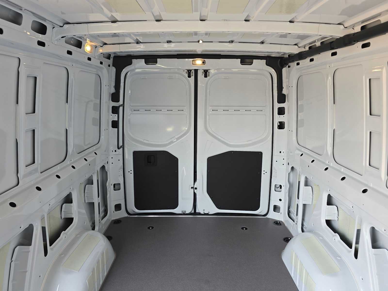 2026 Mercedes-Benz Sprinter Cargo 2500 Standard Roof I4 Diesel 144 RWD