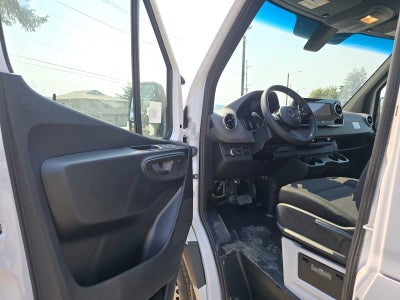 2026 Mercedes-Benz Sprinter Cargo 2500 Standard Roof I4 Diesel 144 RWD