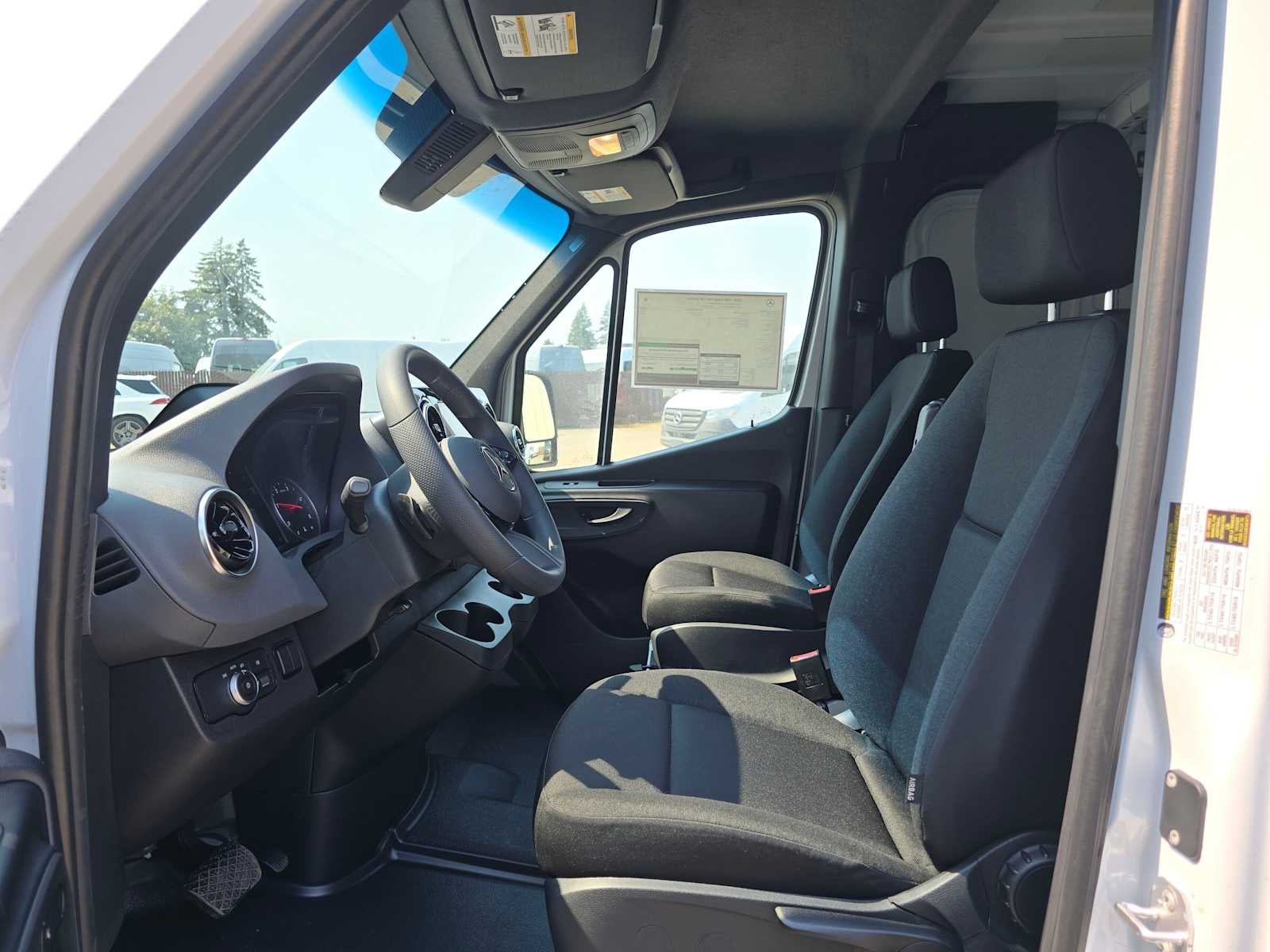 2026 Mercedes-Benz Sprinter Cargo 2500 Standard Roof I4 Diesel 144 RWD