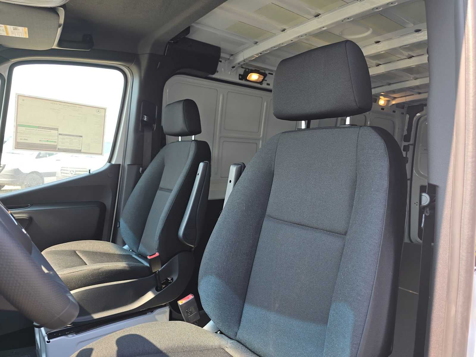 2026 Mercedes-Benz Sprinter Cargo 2500 Standard Roof I4 Diesel 144 RWD