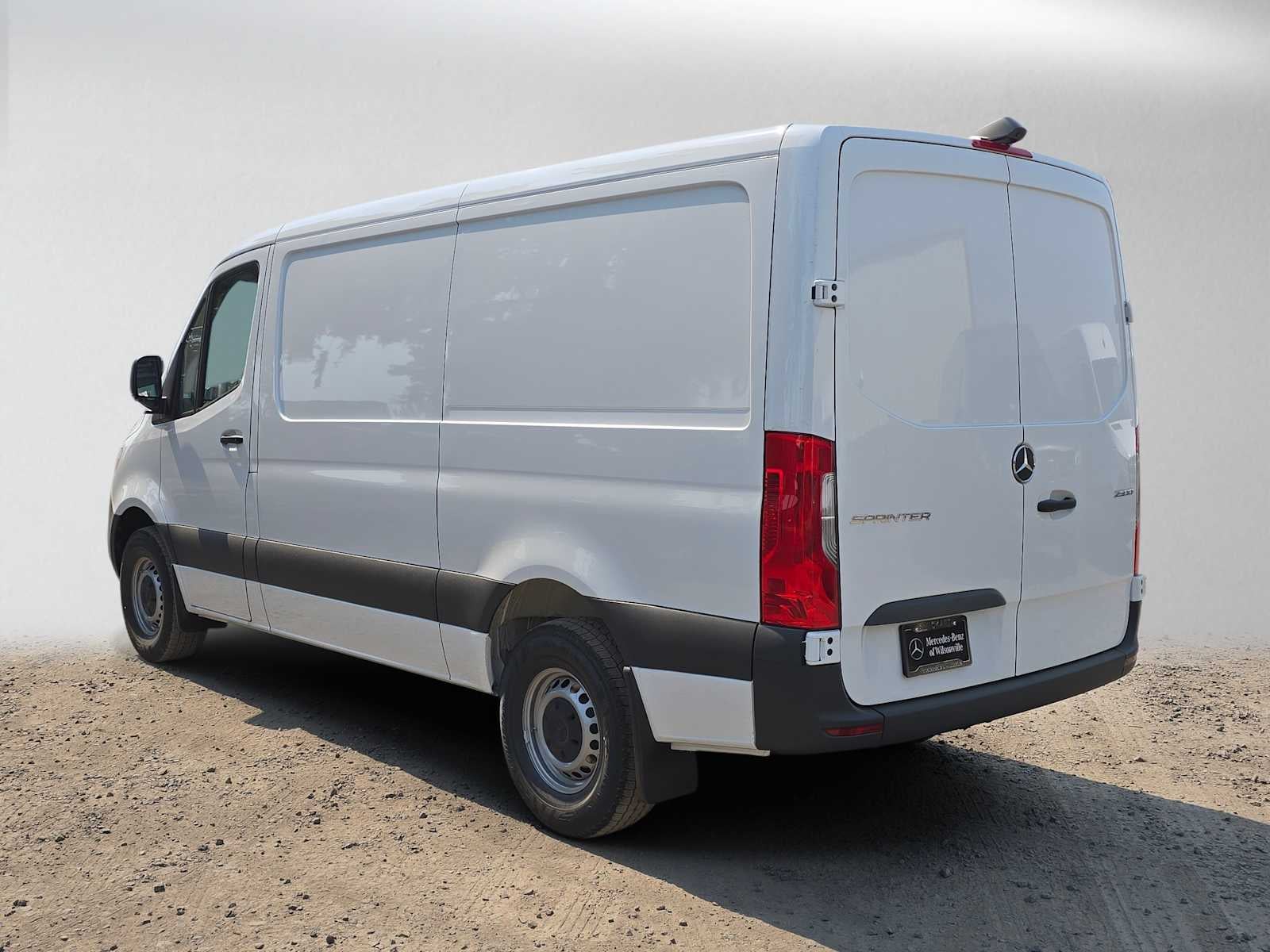 2026 Mercedes-Benz Sprinter Cargo 2500 Standard Roof I4 Diesel 144 RWD