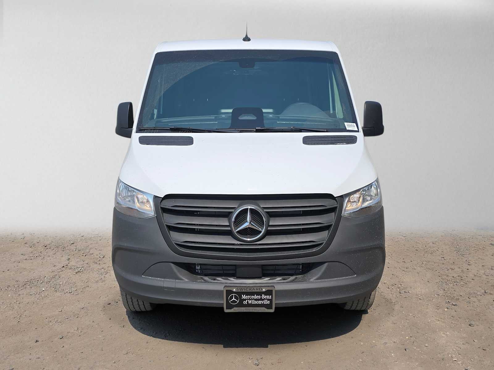 2026 Mercedes-Benz Sprinter Cargo 2500 Standard Roof I4 Diesel 144 RWD