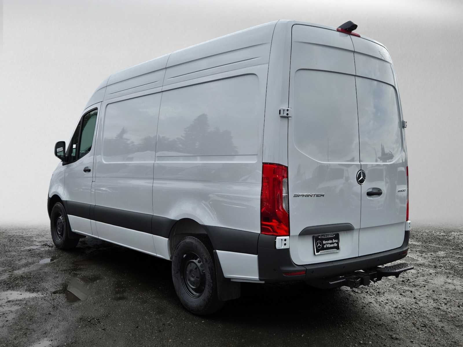 2026 Mercedes-Benz Sprinter Cargo 2500 Standard Roof I4 Diesel 144 RWD
