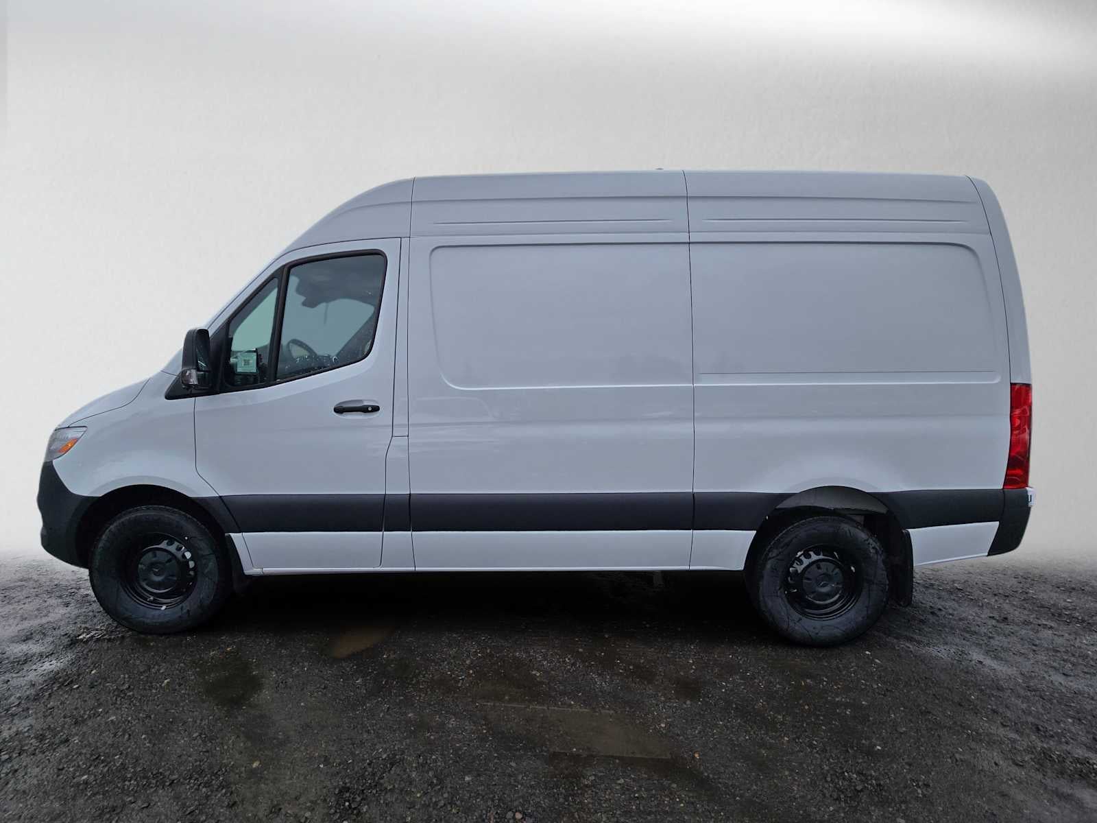 2026 Mercedes-Benz Sprinter Cargo 2500 Standard Roof I4 Diesel 144 RWD