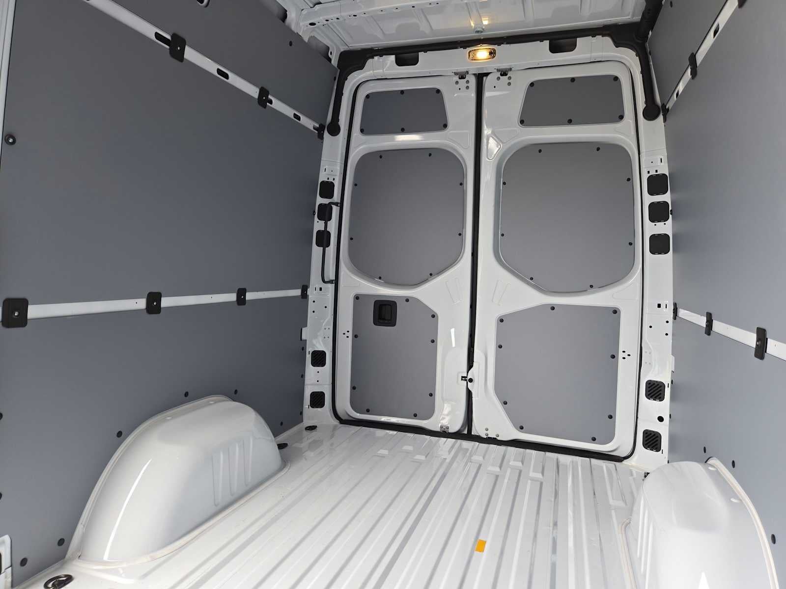 2026 Mercedes-Benz Sprinter Cargo 2500 Standard Roof I4 Diesel 144 RWD