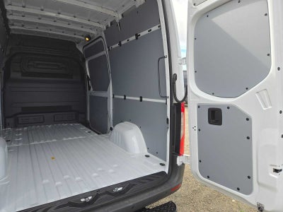 2026 Mercedes-Benz Sprinter Cargo 2500 Standard Roof I4 Diesel 144 RWD