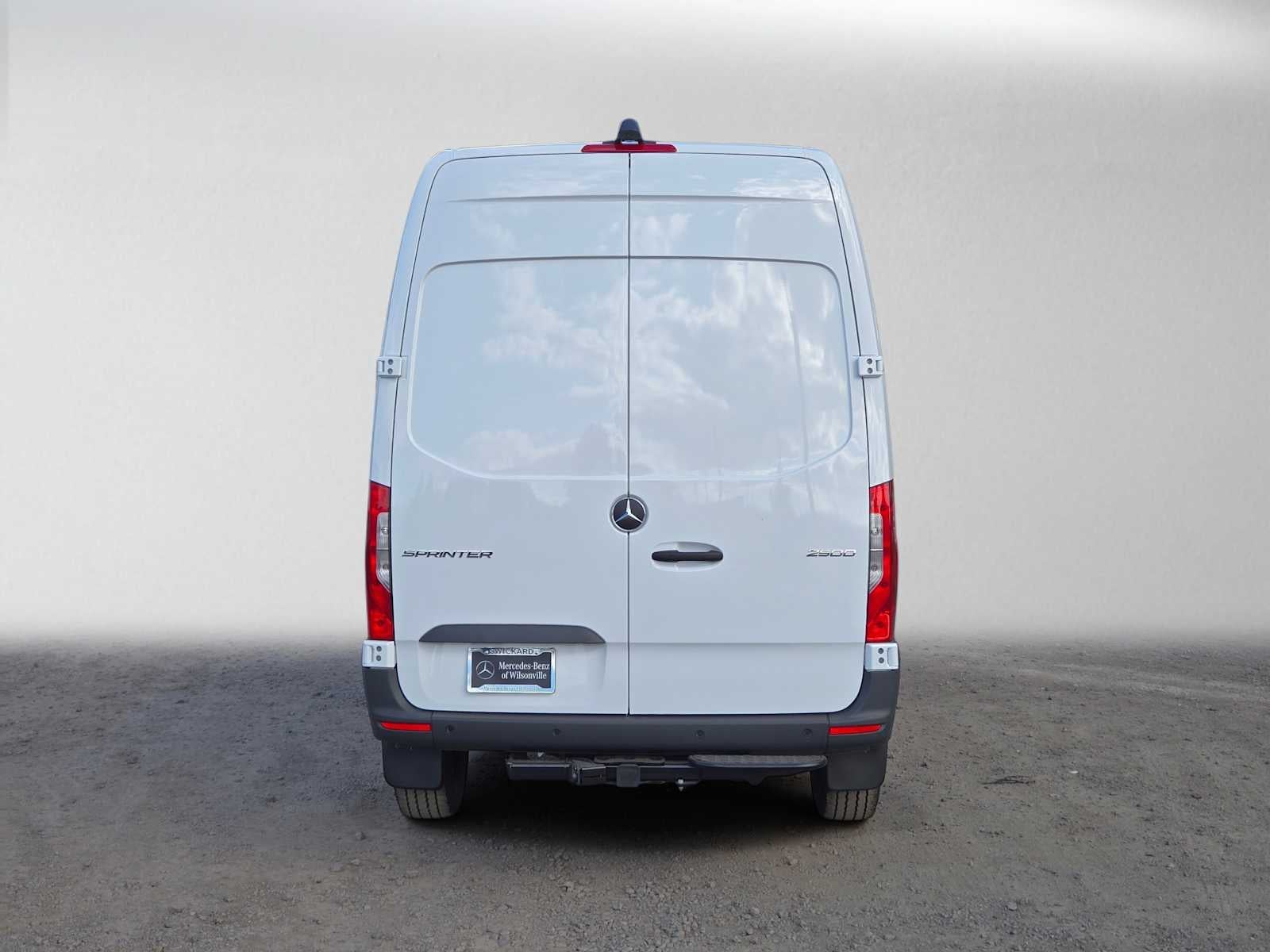 2026 Mercedes-Benz Sprinter Cargo 2500 Standard Roof I4 Diesel 144 RWD