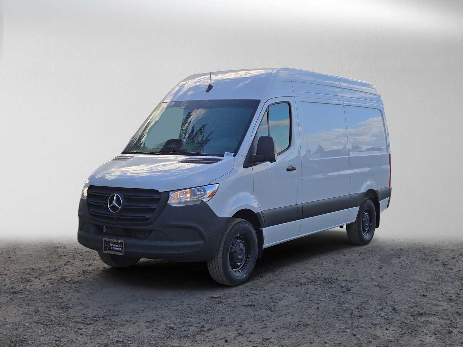 2026 Mercedes-Benz Sprinter Cargo 2500 Standard Roof I4 Diesel 144 RWD