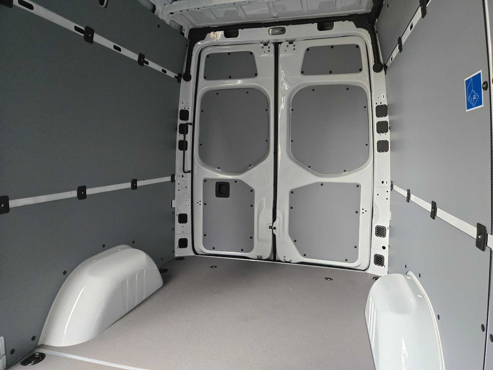 2026 Mercedes-Benz Sprinter Cargo 2500 Standard Roof I4 Diesel 144 RWD