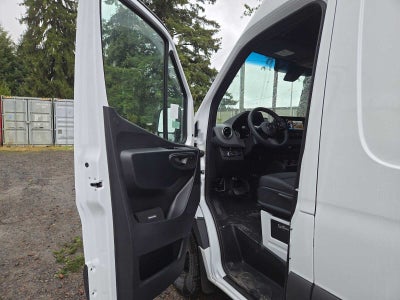 2026 Mercedes-Benz Sprinter Cargo 2500 Standard Roof I4 Diesel 144 RWD