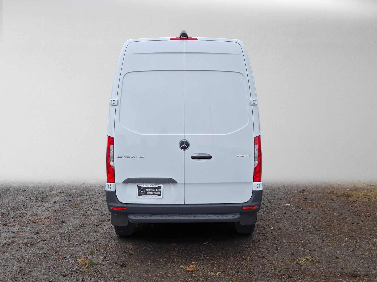 2026 Mercedes-Benz Sprinter Cargo 2500 Standard Roof I4 Diesel 144 RWD