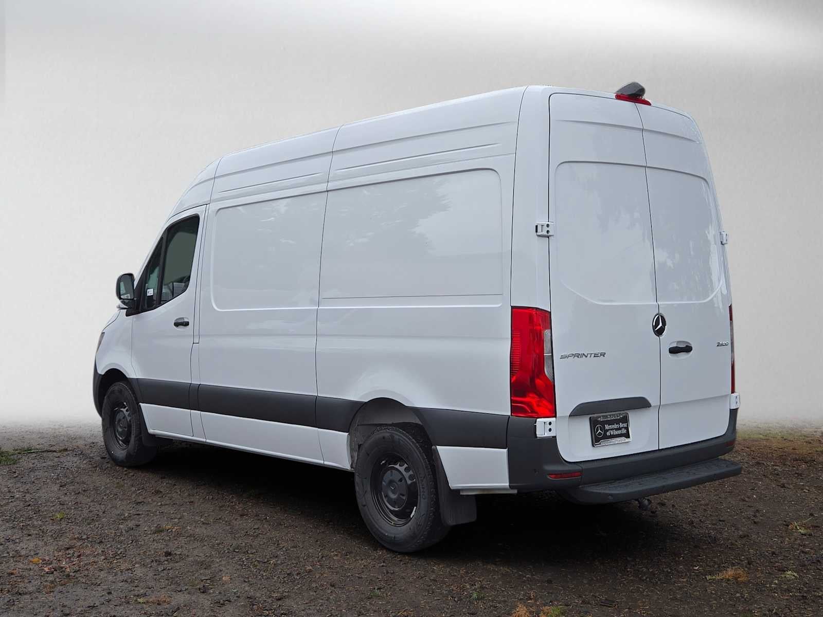 2026 Mercedes-Benz Sprinter Cargo 2500 Standard Roof I4 Diesel 144 RWD