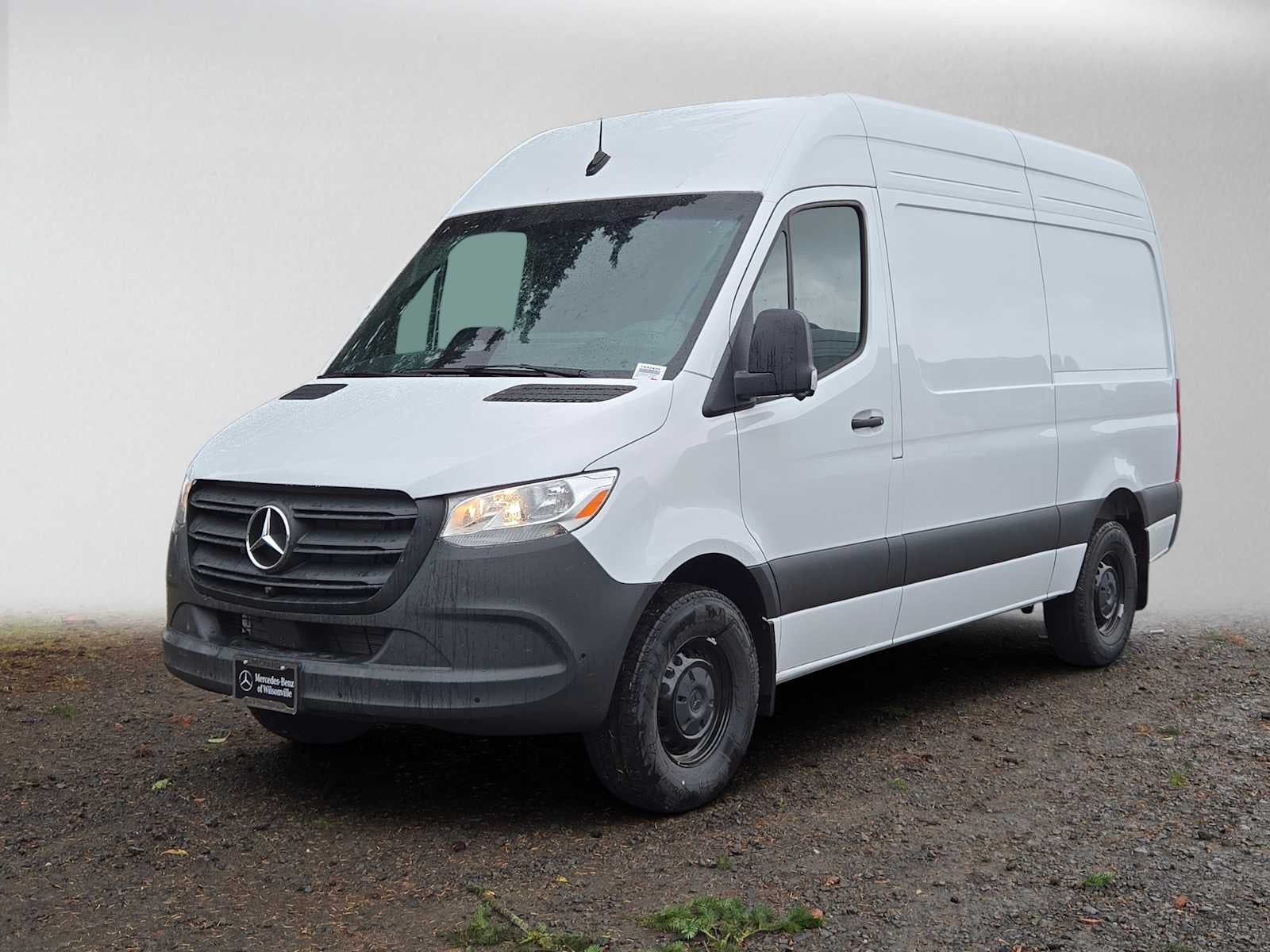 2026 Mercedes-Benz Sprinter Cargo 2500 Standard Roof I4 Diesel 144 RWD