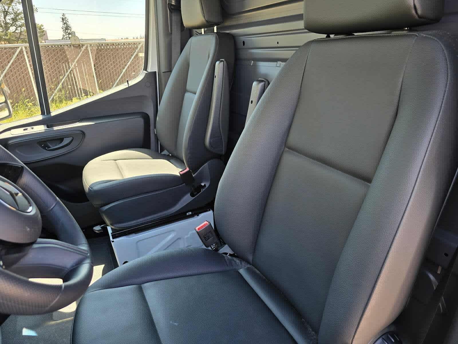 2025 Mercedes-Benz Sprinter Cargo Van 2500 Standard Roof I4 Diesel 144 RWD